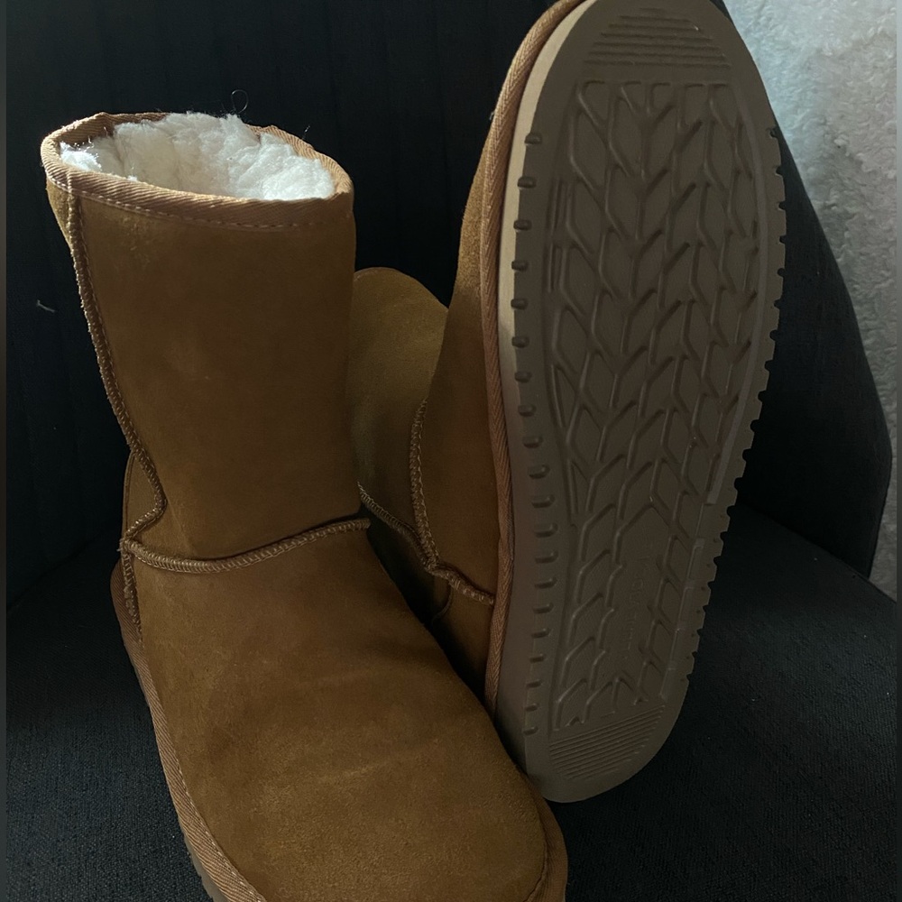 Koolaburra by ugg’s 
boots 
size 6
